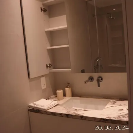 Luxury In The Center Not Old Town Appartement Nicosie